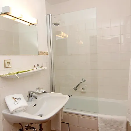 Garni Leitl Gmbh Hotel 3*